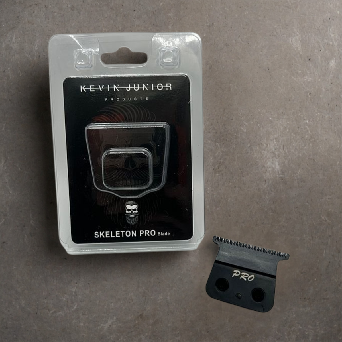 TRAVEL CASE & PRO DETAILER SPARE BLADE BUNDLE