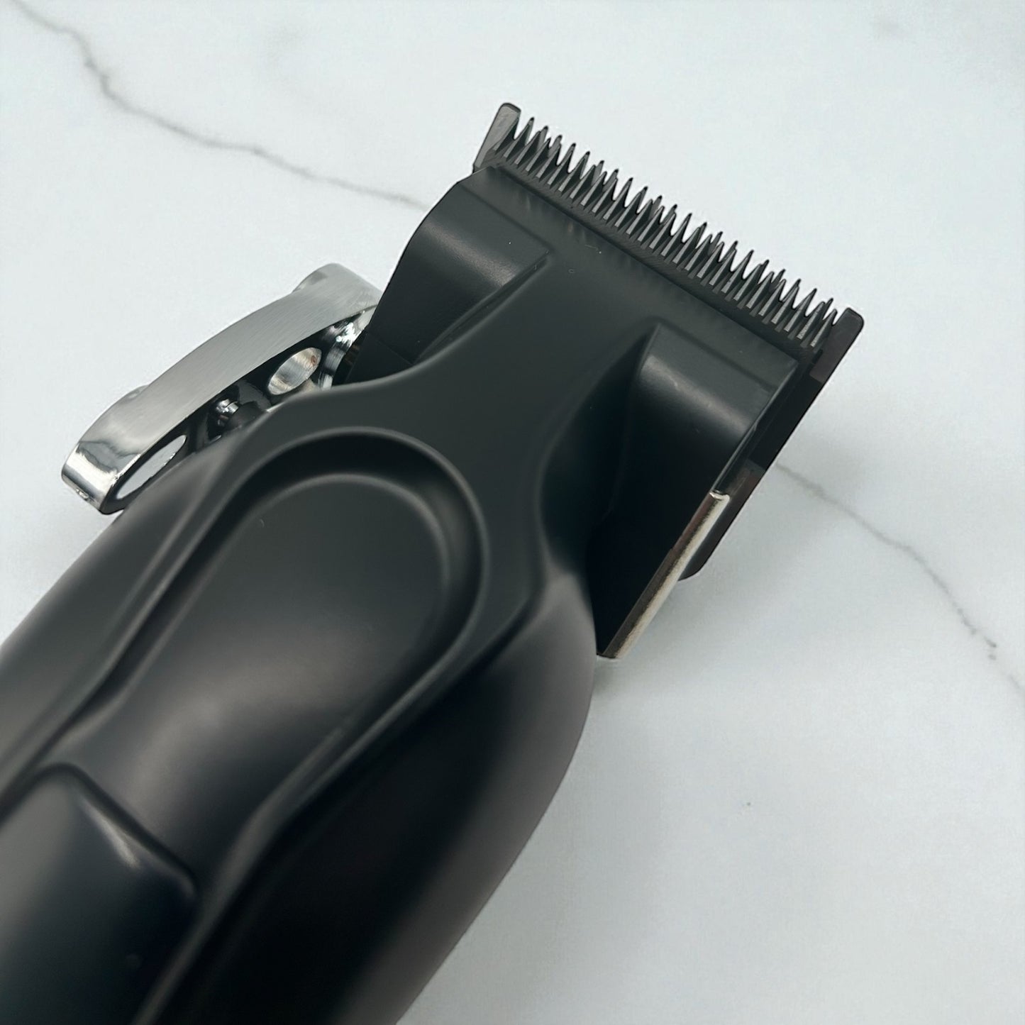 SKELETON PRO HAIR CLIPPER
