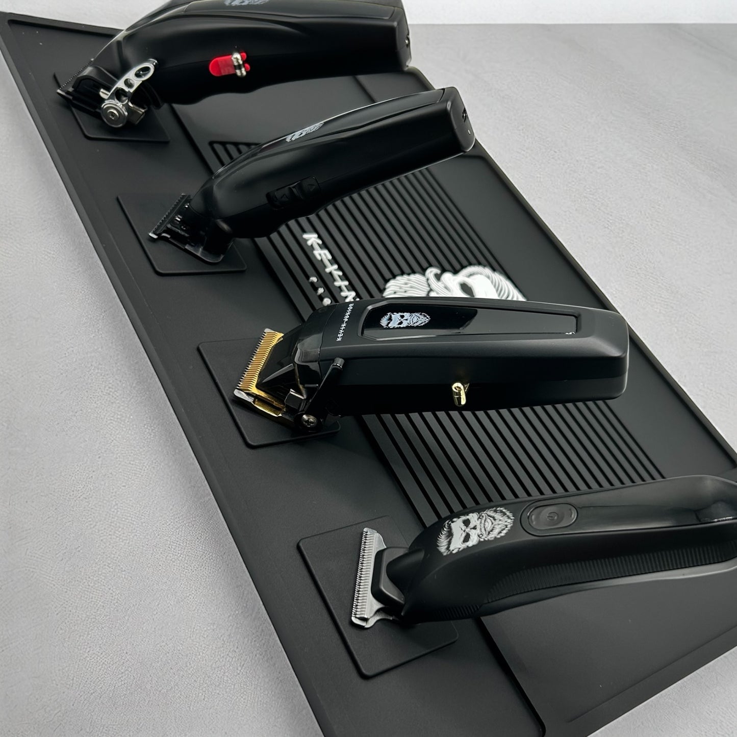 BARBERS MAGNETIC WORKSTATION - RUBBER MAT