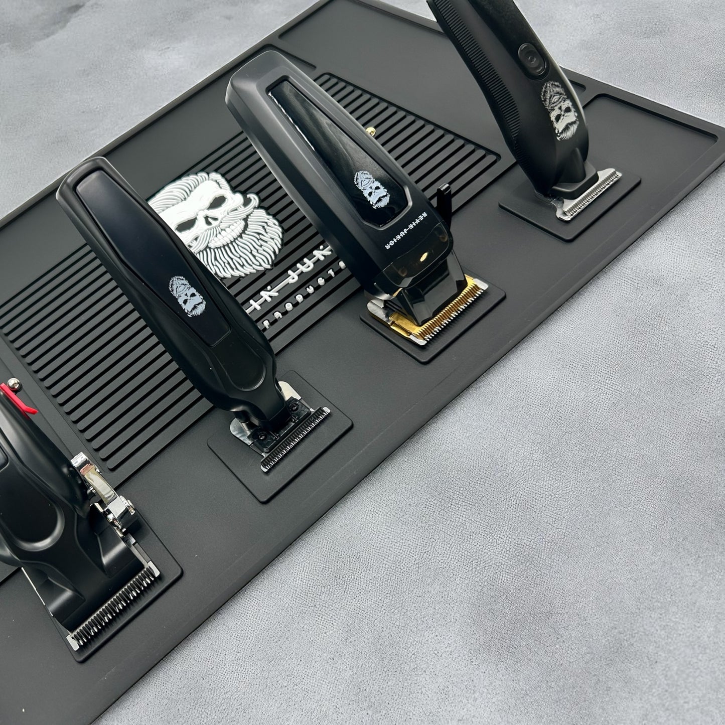 BARBERS MAGNETIC WORKSTATION - RUBBER MAT